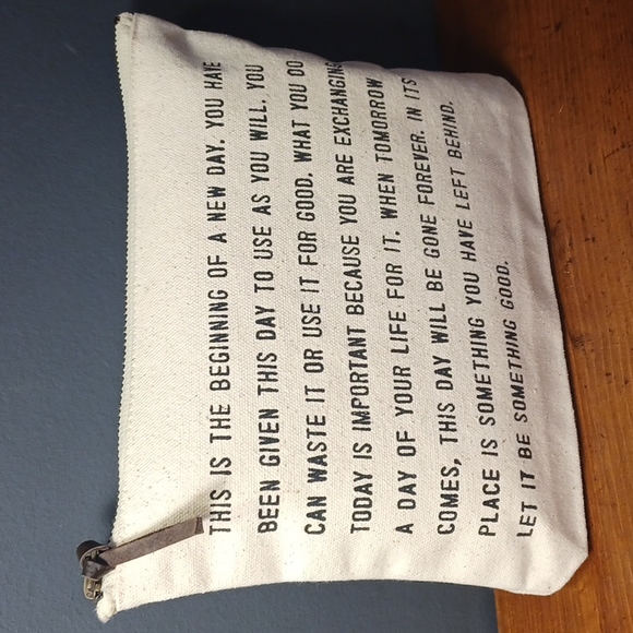 Cosmetic bag - Picture 2 of 9